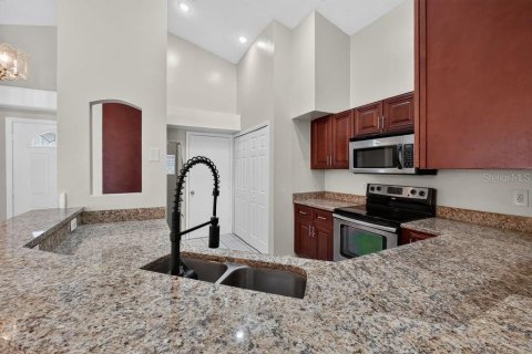 Villa ou maison à vendre à Apopka, Floride: 4 chambres, 141.95 m2 № 2267465 - photo 8