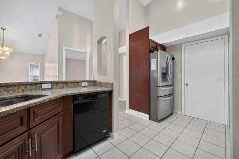 Villa ou maison à vendre à Apopka, Floride: 4 chambres, 141.95 m2 № 2267465 - photo 6