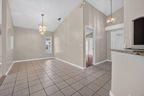 Villa ou maison à vendre à Apopka, Floride: 4 chambres, 141.95 m2 № 2267465 - photo 12