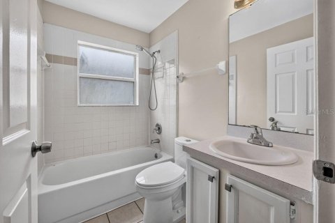 Villa ou maison à vendre à Apopka, Floride: 4 chambres, 141.95 m2 № 2267465 - photo 18