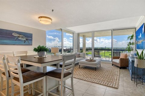 Condo in Longboat Key, Florida, 2 bedrooms  № 1893892 - photo 14