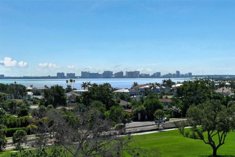 Condo in Longboat Key, Florida, 2 bedrooms  № 1893892 - photo 3