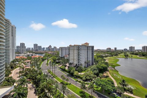 Copropriété à vendre à Aventura, Floride: 2 chambres, 124.49 m2 № 1839697 - photo 12