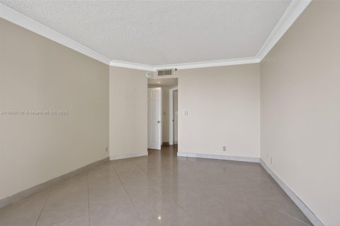 Copropriété à vendre à Aventura, Floride: 2 chambres, 124.49 m2 № 1839697 - photo 15
