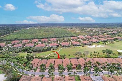 Villa ou maison à vendre à West Palm Beach, Floride: 3 chambres, 278.15 m2 № 1002552 - photo 1
