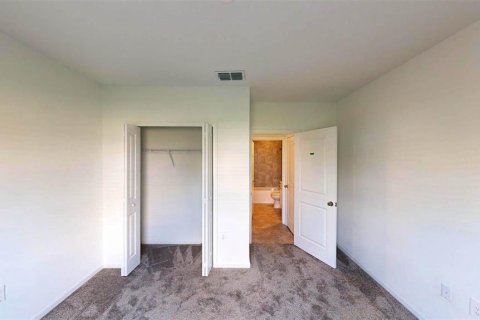 House in Davenport, Florida 6 bedrooms, 190.91 sq.m. № 1757906 - photo 13