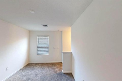 House in Davenport, Florida 6 bedrooms, 190.91 sq.m. № 1757906 - photo 16