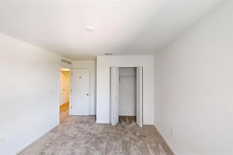 House in Davenport, Florida 6 bedrooms, 190.91 sq.m. № 1757906 - photo 27