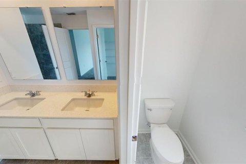 House in Davenport, Florida 6 bedrooms, 190.91 sq.m. № 1757906 - photo 22