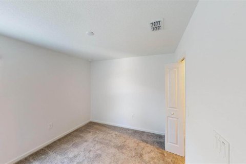 House in Davenport, Florida 6 bedrooms, 190.91 sq.m. № 1757906 - photo 28