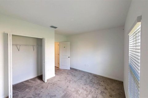 House in Davenport, Florida 6 bedrooms, 190.91 sq.m. № 1757906 - photo 14