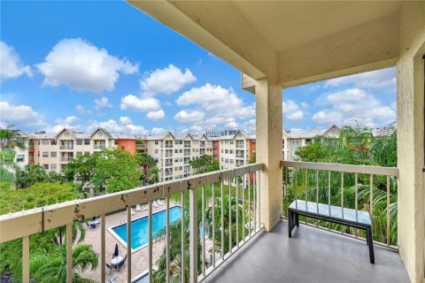 Снять в аренду кондоминиум в Дорал, Флорида 2 спальни, 92.16м2, № 1938825 - фото 14