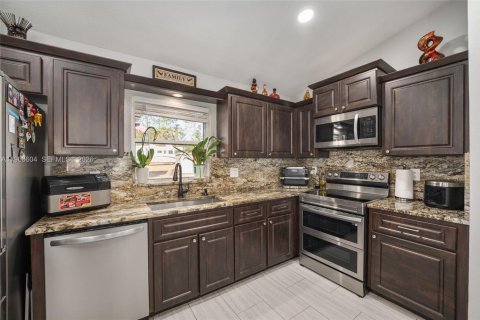 Villa ou maison à vendre à Ocala, Floride: 3 chambres, 153.38 m2 № 2024453 - photo 28