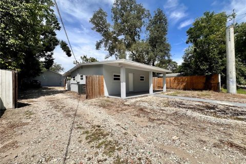 Villa ou maison à vendre à Tampa, Floride: 4 chambres, 150.5 m2 № 2313032 - photo 2