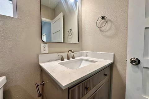 Villa ou maison à vendre à Tampa, Floride: 4 chambres, 150.5 m2 № 2313032 - photo 8