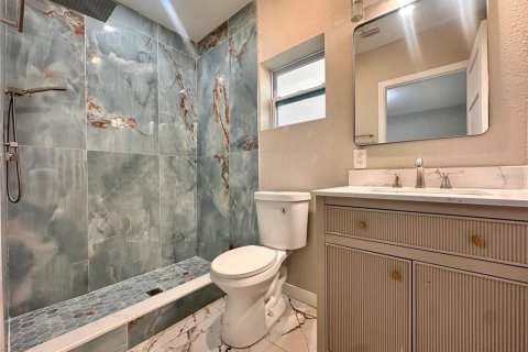 Villa ou maison à vendre à Tampa, Floride: 4 chambres, 150.5 m2 № 2313032 - photo 7