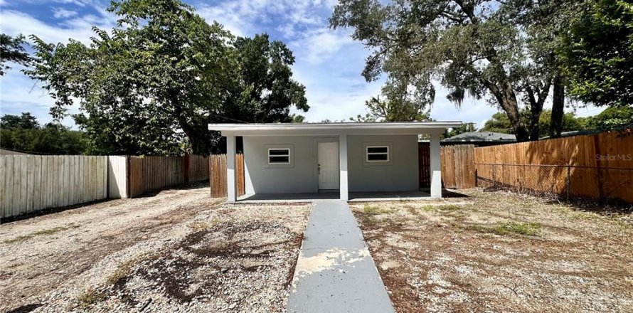 Villa ou maison à Tampa, Floride 4 chambres, 150.5 m2 № 2313032