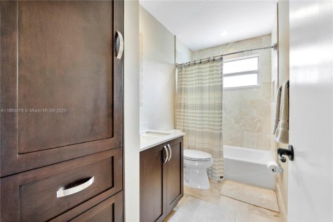 Adosado en venta en Pembroke Pines, Florida, 3 dormitorios, 140.75 m2 № 1891734 - foto 16