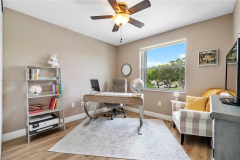 Adosado en venta en Pembroke Pines, Florida, 3 dormitorios, 140.75 m2 № 1891734 - foto 19
