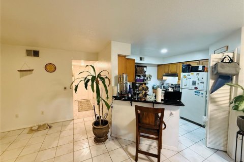 Condo in Orlando, Florida, 2 bedrooms  № 1829251 - photo 4