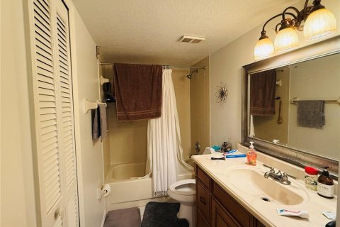 Condo in Orlando, Florida, 2 bedrooms  № 1829251 - photo 13