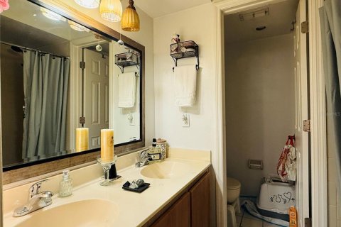 Condo in Orlando, Florida, 2 bedrooms  № 1829251 - photo 12