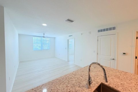 Appartement à louer à Orlando, Floride: 2 chambres, 95.04 m2 № 2142204 - photo 25