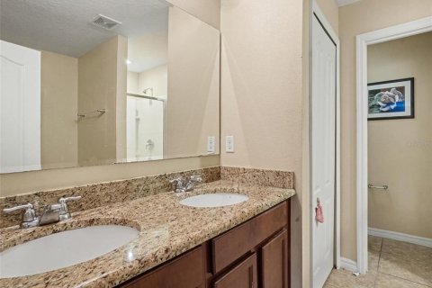 House in Davenport, Florida 6 bedrooms, 286.51 sq.m. № 2428990 - photo 28