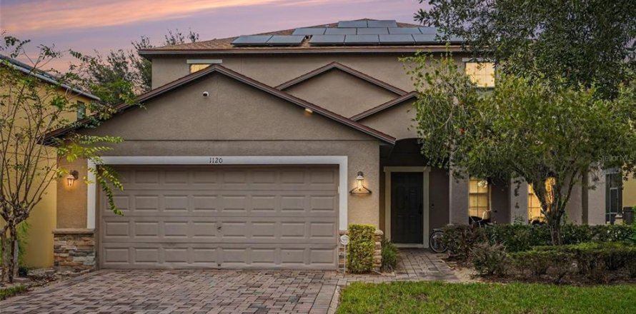 House in Davenport, Florida 6 bedrooms, 286.51 sq.m. № 2428990
