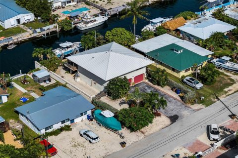 Villa ou maison à vendre à Marathon, Floride: 2 chambres, 120.31 m2 № 1929748 - photo 4
