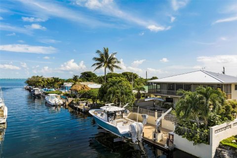 Villa ou maison à vendre à Marathon, Floride: 2 chambres, 120.31 m2 № 1929748 - photo 9