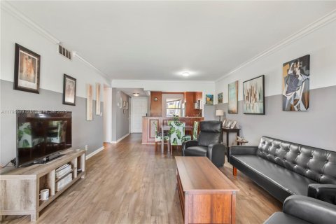 Copropriété à vendre à Boca Raton, Floride: 2 chambres, 89 m2 № 2265166 - photo 3