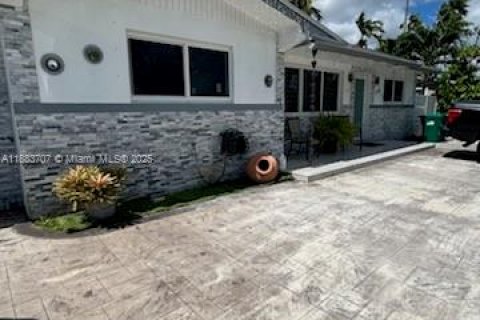 Casa en Homestead, Florida 4 dormitorios, 113.15 m2 № 2017337