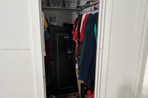 Casa en venta en Homestead, Florida, 4 dormitorios, 113.15 m2 № 2017337 - foto 7