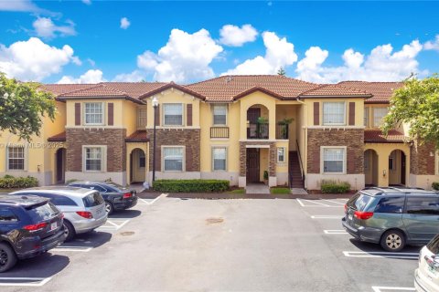 Touwnhouse à louer à Homestead, Floride: 3 chambres, 114.64 m2 № 1865496 - photo 1