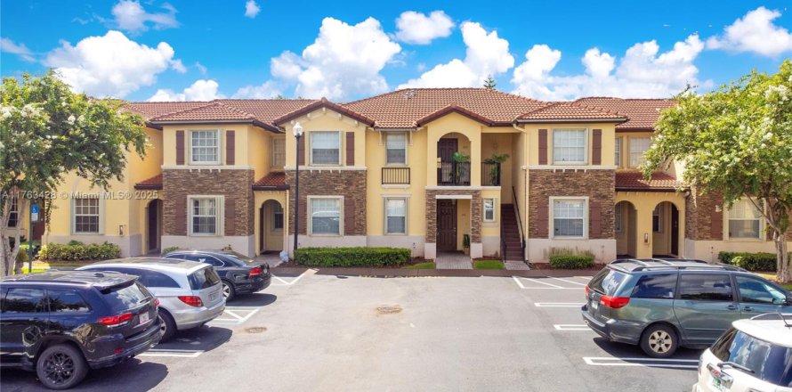 Touwnhouse à Homestead, Floride 3 chambres, 114.64 m2 № 1865496