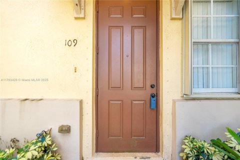 Touwnhouse à louer à Homestead, Floride: 3 chambres, 114.64 m2 № 1865496 - photo 3