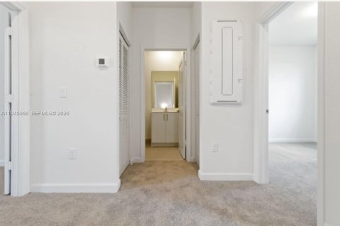 Adosado en venta en Coral Springs, Florida, 3 dormitorios, 124.86 m2 № 2002646 - foto 14