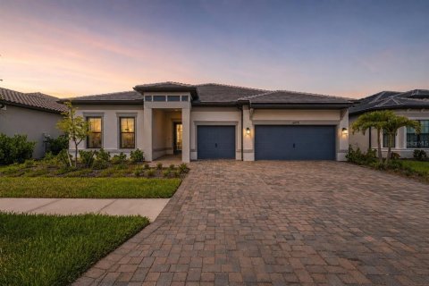 House in Nokomis, Florida 3 bedrooms, 260.87 sq.m. № 2151353 - photo 3