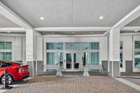 Купить кондоминиум в Майами, Флорида 1 спальня, 61.04м2, № 2058001 - фото 11