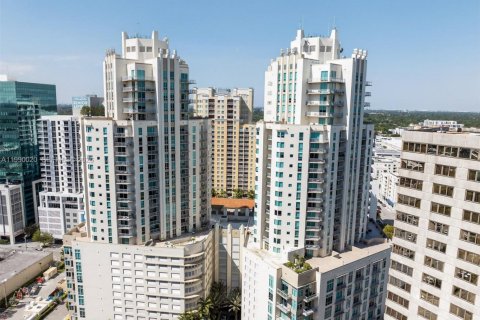 Купить кондоминиум в Майами, Флорида 1 спальня, 61.04м2, № 2058001 - фото 7