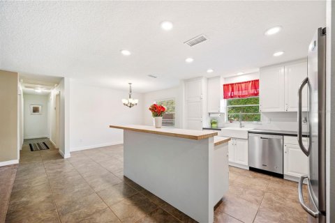 House in Lakeland, Florida 3 bedrooms, 148.09 sq.m. № 1800186 - photo 14