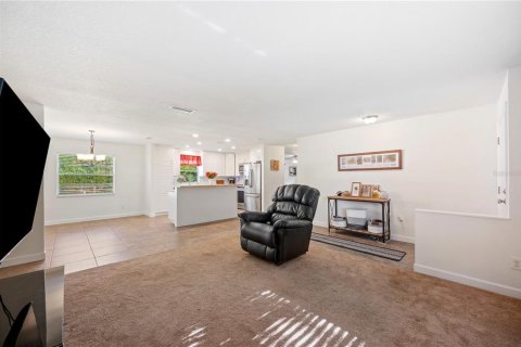 House in Lakeland, Florida 3 bedrooms, 148.09 sq.m. № 1800186 - photo 6