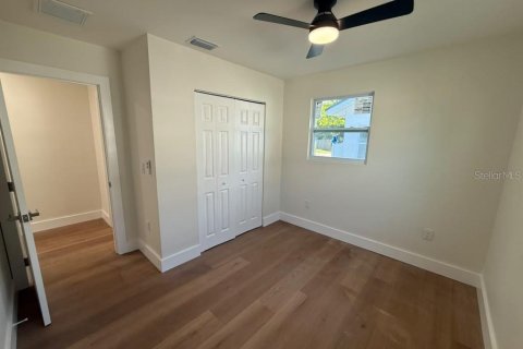 Appartement à louer à Saint Petersburg, Floride: 2 chambres, 82.22 m2 № 2437233 - photo 8