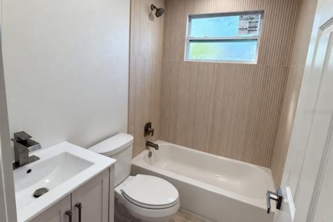 Appartement à louer à Saint Petersburg, Floride: 2 chambres, 82.22 m2 № 2437233 - photo 11
