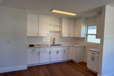 Appartement à louer à Saint Petersburg, Floride: 2 chambres, 82.22 m2 № 2437233 - photo 2