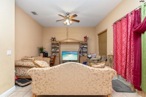 Villa ou maison à vendre à Boynton Beach, Floride: 4 chambres, 261.06 m2 № 2081606 - photo 11