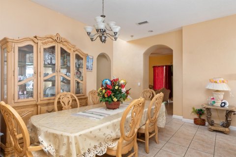 Villa ou maison à vendre à Boynton Beach, Floride: 4 chambres, 261.06 m2 № 2081606 - photo 5