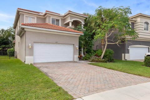 Villa ou maison à vendre à Boynton Beach, Floride: 4 chambres, 261.06 m2 № 2081606 - photo 2