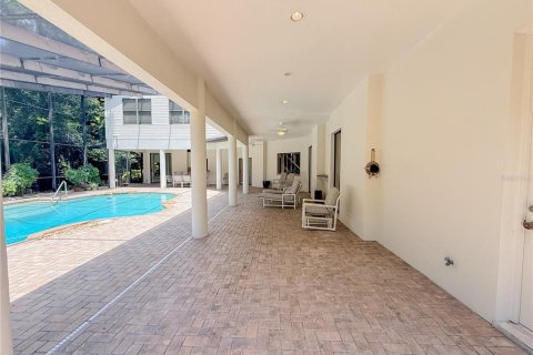 Villa ou maison à vendre à Tampa, Floride: 5 chambres, 445.75 m2 № 2304769 - photo 8